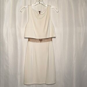 Elegant White Sleeveless Dress